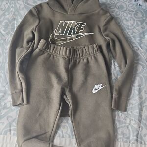 Nike Kids Olive Green Sweatpants & Hoodie Set